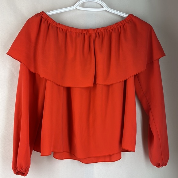 Wilfred Cropped off the shoulder Blouse. Size XS - Picture 3 of 4